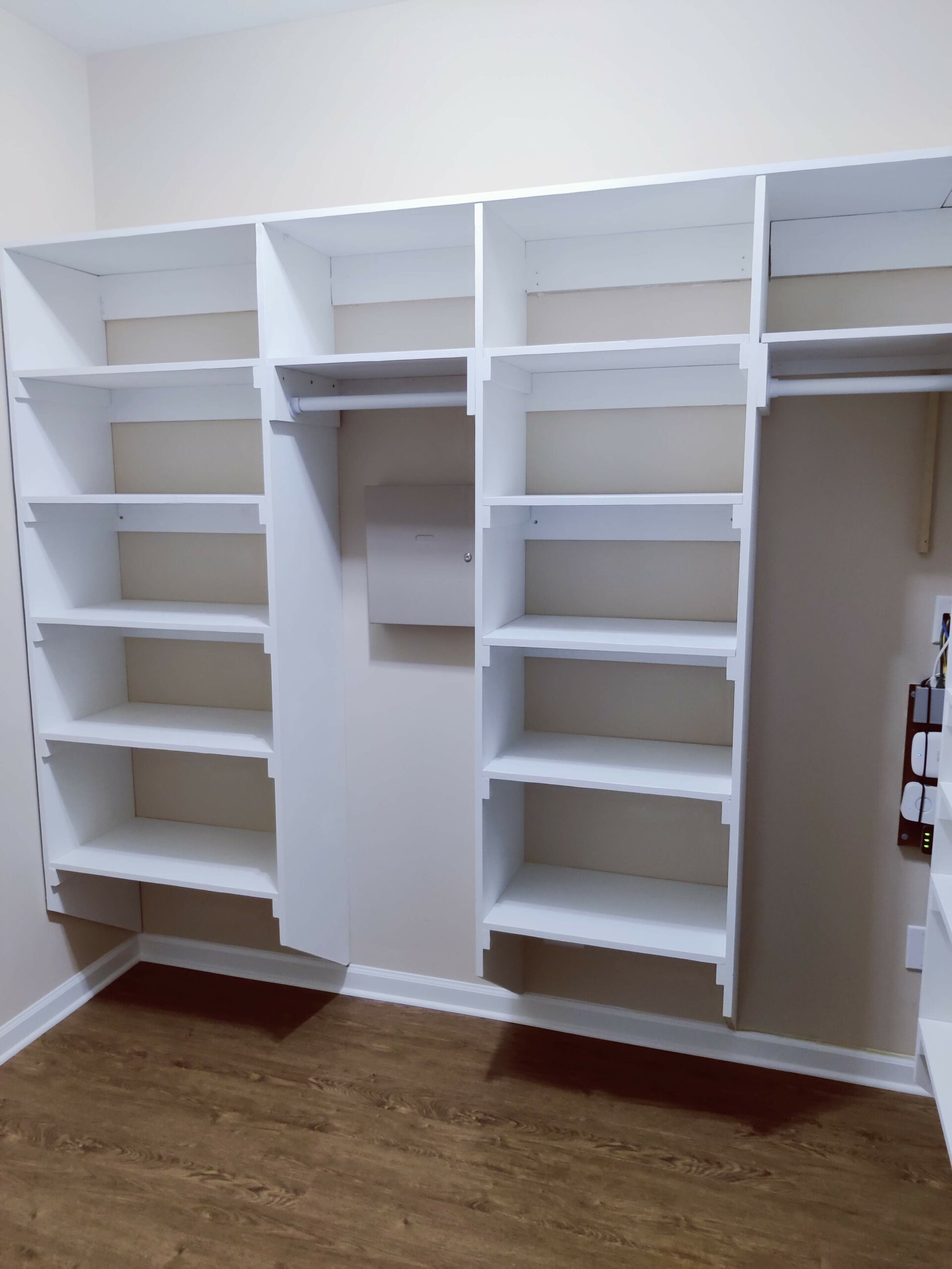 Closet Shelving Layout & Design